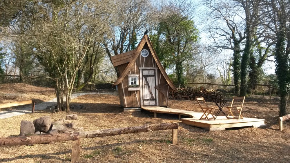 Casa Mirabilia, qui semble sortir tout droit d'un conte de Grimm... -Dihan Évasion - Kerganiet, Morbihan, Bretagne - France