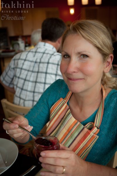 Christiane, la propriétaire et cordon-bleu du lodge - Takhini River Lodge - Whitehorse, Canada