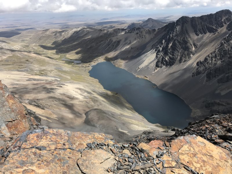 Vue sur la laguna Jurikhota Cordillère Royale Sud