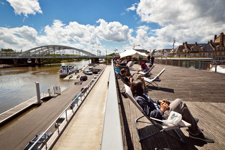 Détente et évasion sur le toit-terrasse de l'Office de Tourisme de Cergy-Pontoise - No Mad Festival 2016, 2ème édition
