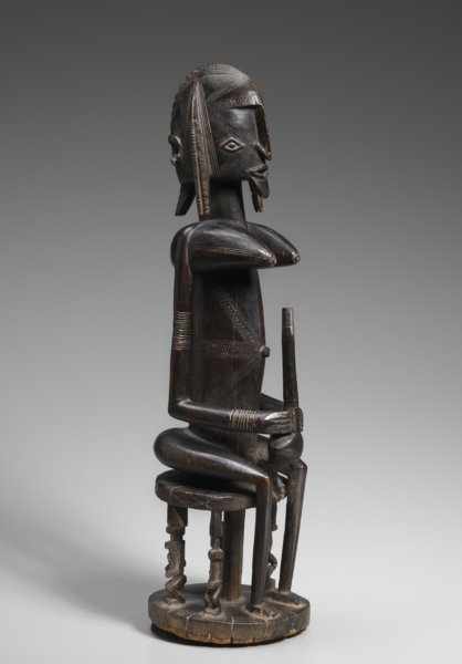 Figure féminine assise avec une figure dans le dos (Maternité ?), Bombou Toro 