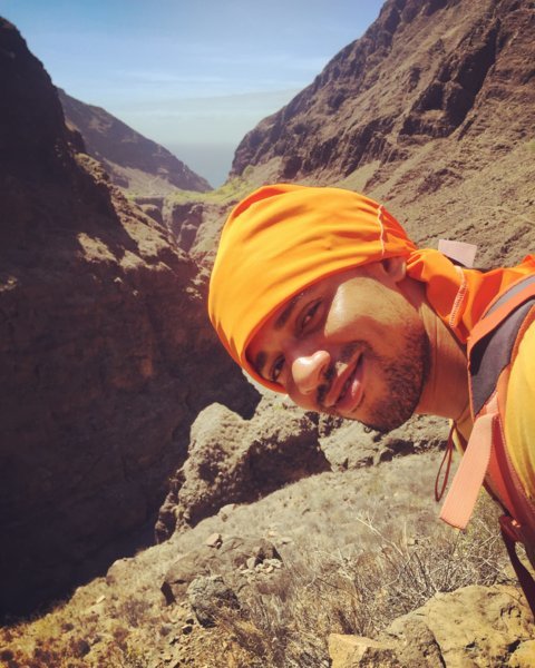 Julio Alves dit Djuly, guide au Cap-Vert spécialiste de Santo Antão qui marche pour La Balaguère