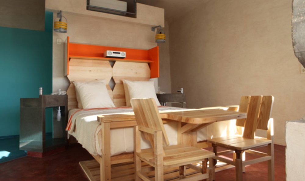 La chambre d'une habitation sur pilotis