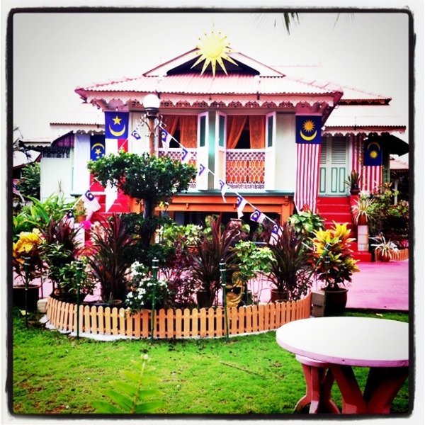 La façade de la Villa Sentosa