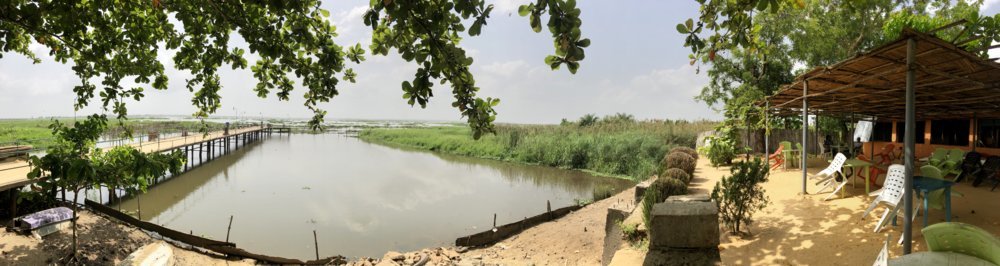 Le Légendaire, pour un déjeuner délicieux face à la lagune de Porto-Novo, Bénin