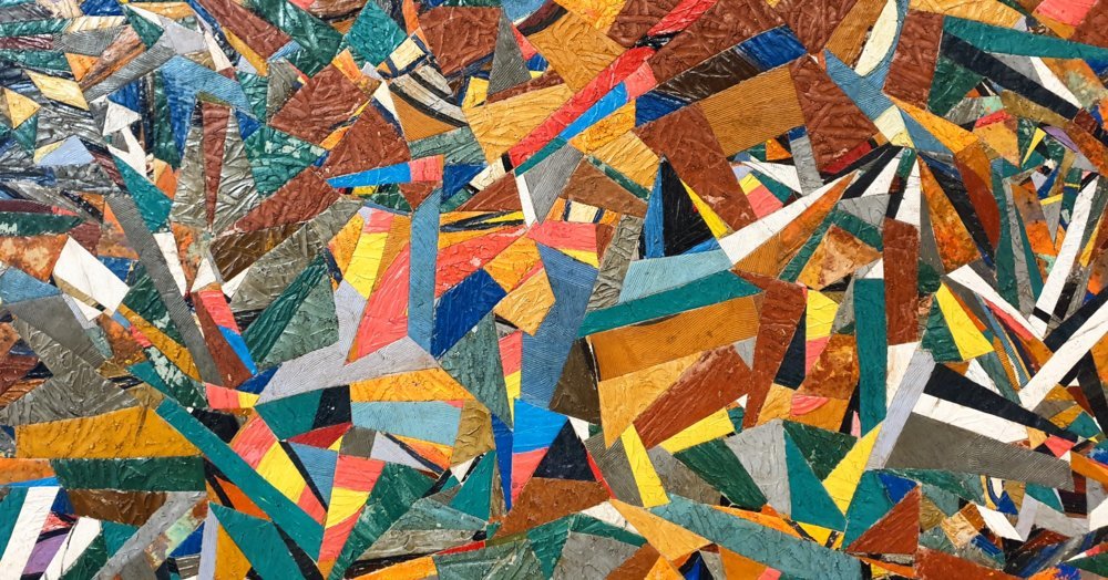 Les collages de Simplice Ahouansou à découvrir dans le cadre de l'exposition "Empreinte vaudou" à l'Office de Tourisme de Cergy-Pontoise