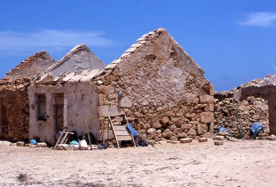 Les ruines avant la réhabilitation de l'Écolodge Espingueira - Boavista, Cap-Vert