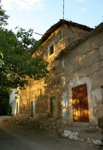 Lumières de la fin d'après-midi - Au coeur de la Vallée Heureuse des Aït Bougmez avec l'agence Allibert Trekking - Octobre 2012