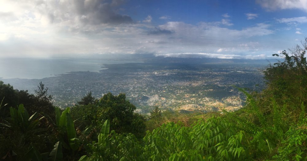 Panorama sur Port-au-Prince depuis l'Observatoire de Boutilliers