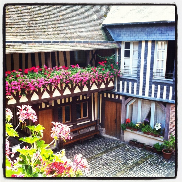 Patio de la maison Henri IV, Saint-Valéry-en-Caux, Seine-Maritime, Haute-Normandie
