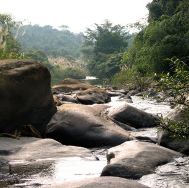 Rocky River, qui coule le long de Runs 'N Roses, Thaïlande
