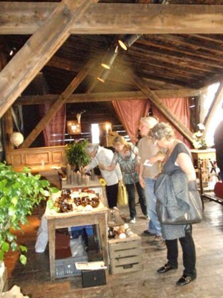 Salon d'art et d'artisanat organisé par l'asso Paris Par Rues Méconnues