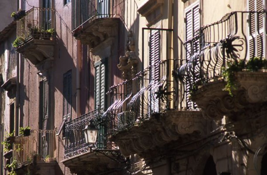 Séjour "Pont du 11 Novembre - Napoli secrète à la Casa d'Anna" par Voyageurs du Monde