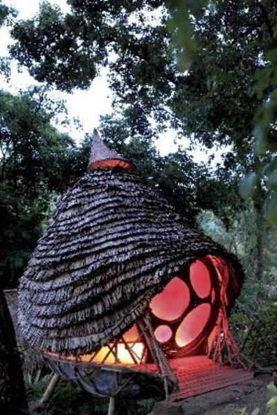 The Den à la tombée de la nuit, une architecture étonnante