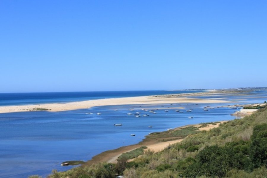 Vue sur la lagune, Village de Cacela Velha - Algarve, Portugal