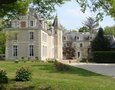 Dormir au milieu des champs, des vignes, de la Loire ou d'un lit à baldaquin