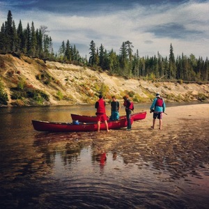 Embarquement - Descente de la rivière Mistassini en canot avec "Aventuraid" - Girardville, Québec, Canada