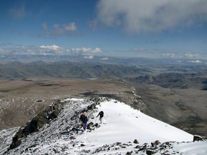 Le mont Khuiten