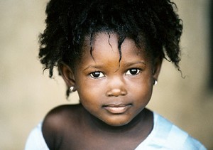 Une et Plan International s'associent pour soutenir la scolarisation des filles au Cameroun
